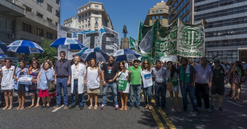 Ante la ola de calor, el gremio docente UTE le reclama a Larreta inversión en escuelas y «condiciones dignas de enseñanza y aprendizaje»