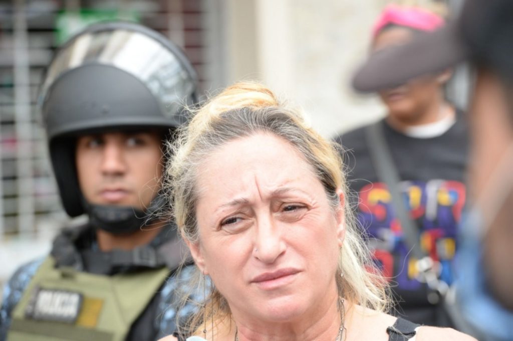 Se reaviva la interna de la UOCRA La Plata y ahora denuncian a la mujer de "Pata" Medina por insultar y golpear a un dirigente de Tobar