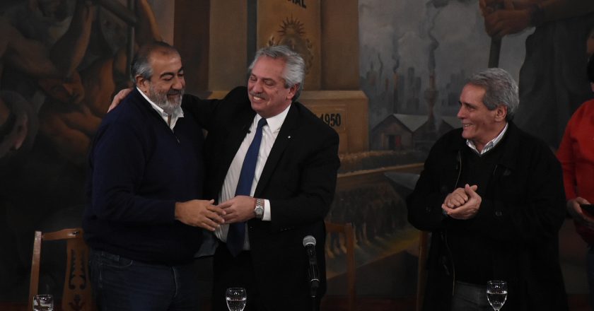 Daer felicitó «al compañero Alberto» por bajarse de la candidatura y pidió una fórmula del peronismo que «vuelva a enamorar» al pueblo