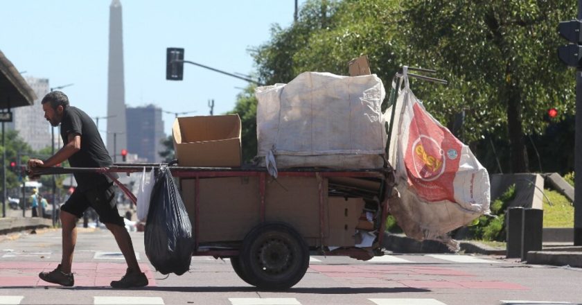 Según la Dirección General de Estadística y Censos de CABA, una familia porteña necesitó en marzo $ 191.245 para no ser pobre