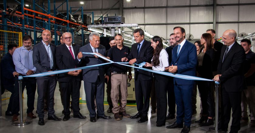 Inauguran Pixart, empresa electrónica testigo y primera planta inteligente de América Latina