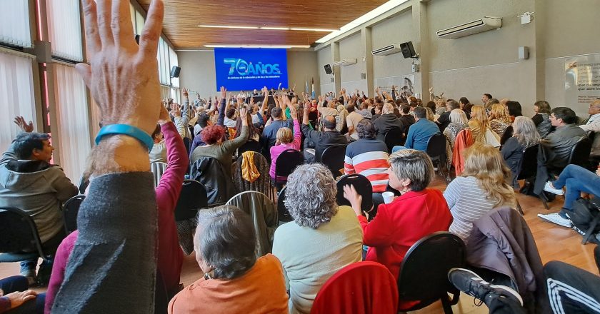 Docentes de Córdoba aceptaron propuesta de incremento salarial del 60% y descomprimen la tensión sindical en la provincia