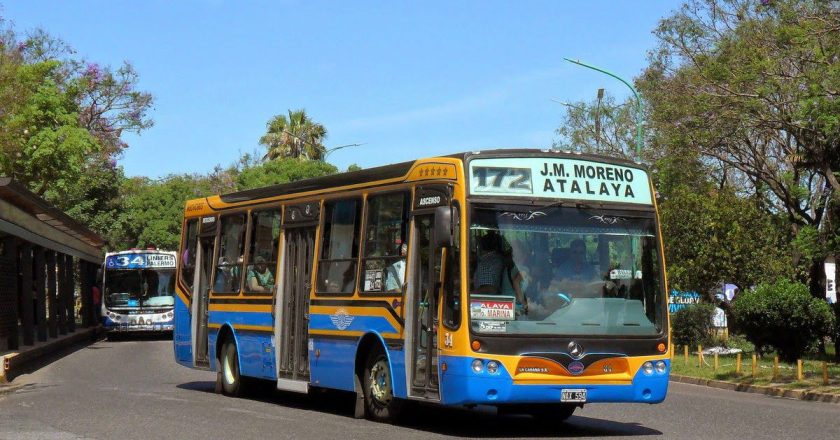 Suben a robar a otros dos colectivos en Isidro Casanova y siete líneas paran en reclamo de seguridad