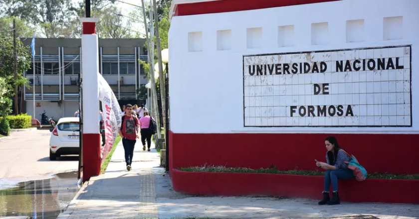 Docentes universitarios de Formosa anuncian paros contra reforma electoral y retención de haberes