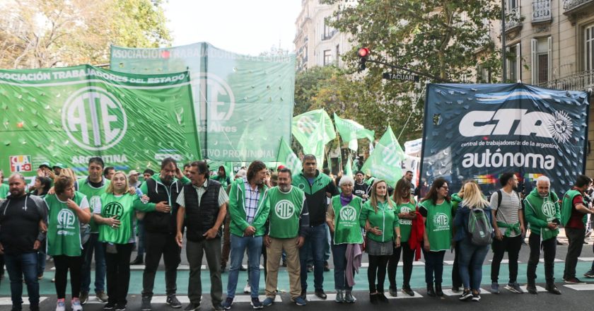 ATE movilizó por un aumento a estatales que supere la inflación y se reunió con Castellani: «Le dijimos que ya el viernes un aumento del 5,5% iba a estar por debajo de la inflación»