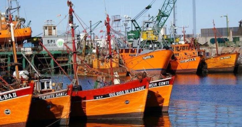 Gremios navales rechazan el ajuste salarial en el sector pesquero y exigen una mesa tripartita de diálogo