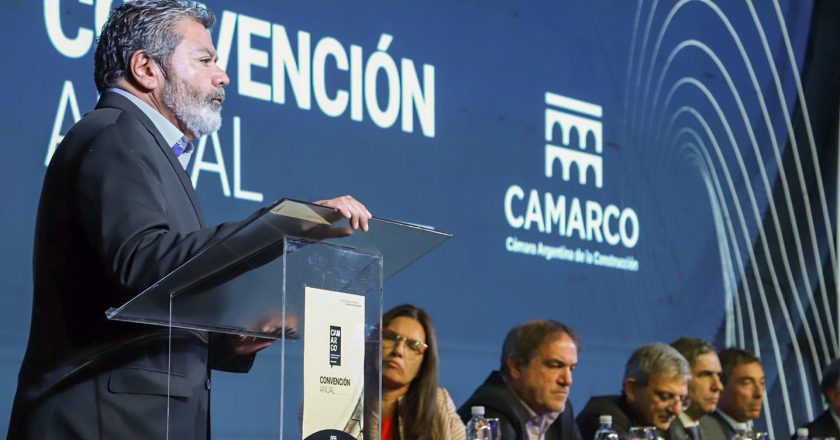 Gerardo Martínez se sumó al «operativo clamor» de la CGT por una candidatura de Sergio Massa y descartó un posible congelamiento de precios y salarios