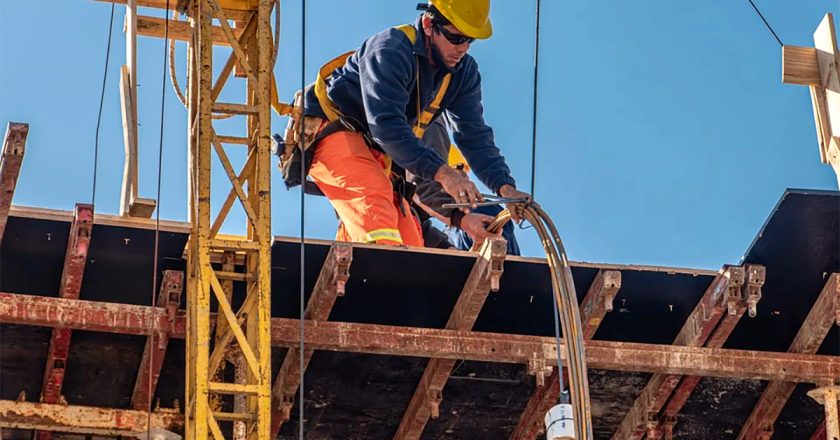 Festeja Gerardo Martínez: el empleo en la construcción alcanzó récord con 467.201 puestos registrados