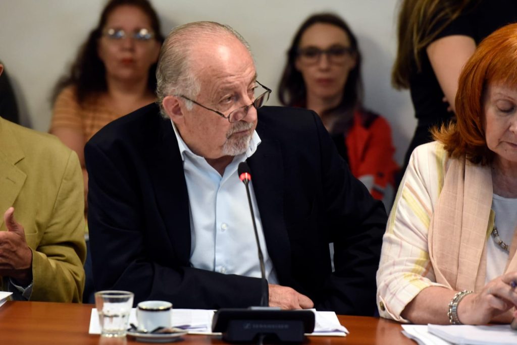 La CTA se reunió con "Kelly" Olmos y le pidió que implemente una suma fija y que convoque al Consejo del Salario