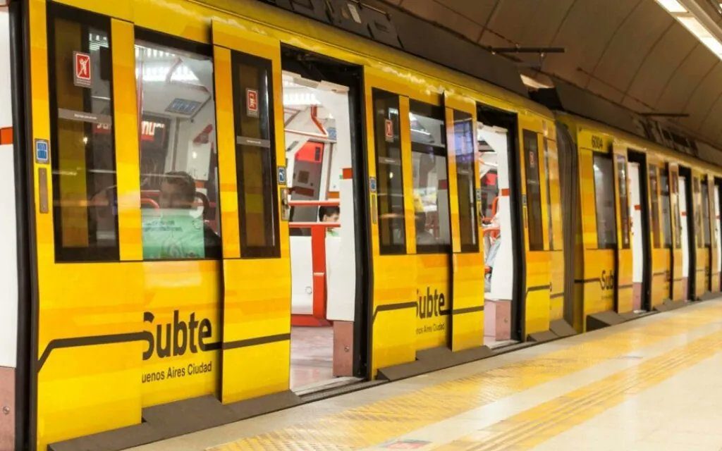 Trabajadores del subte amenazan con paralizar todas las líneas si no les devuelven sumas descontadas por los días de paro