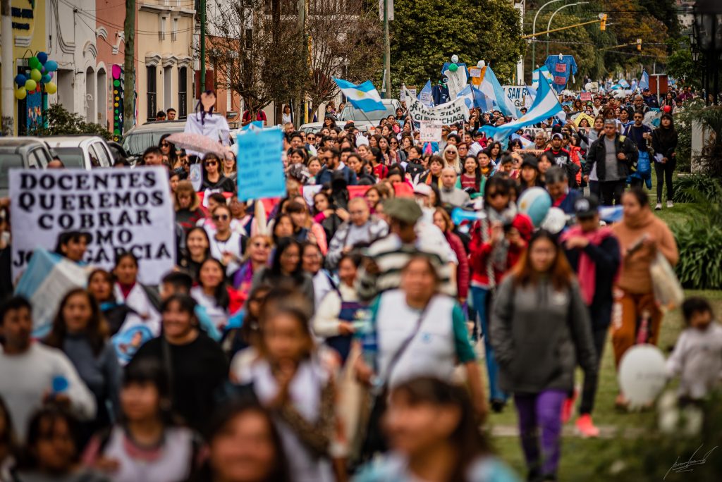 El conflicto docente en Salta entró en su cuarta semana, con un paro y ...