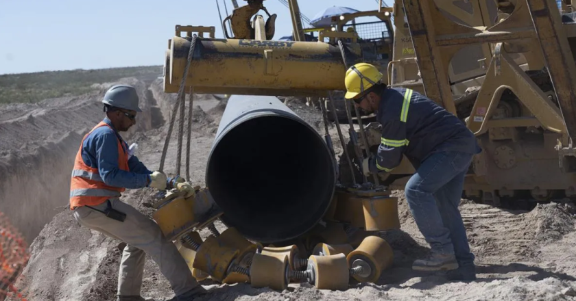 El sindicato de Petroleros de Rucci acusó a la Aduana de «frenar el desarrollo de Vaca Muerta» por la imposibilidad de ingresar insumos y amenaza con un paro total