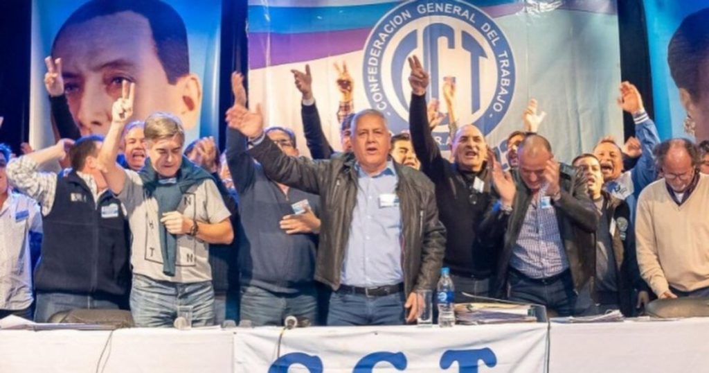 Para desafiar a Espinoza, Scioli explora presentar como candidato a Heraldo Cayuqueo el titular de la UOCRA La Matanza