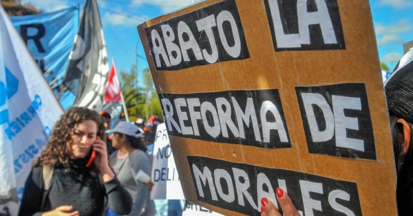 Alerta máxima en Jujuy contra la reforma Constitucional de Morales: «Busca flexibilizar los derechos laborales y favorecer el saqueo de los recursos naturales de Jujuy como el litio»