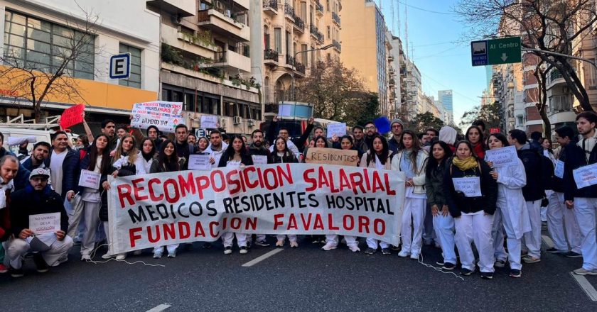 Residentes y concurrentes marcharon al Ministerio de Salud porteño para reclamar mejores salarios