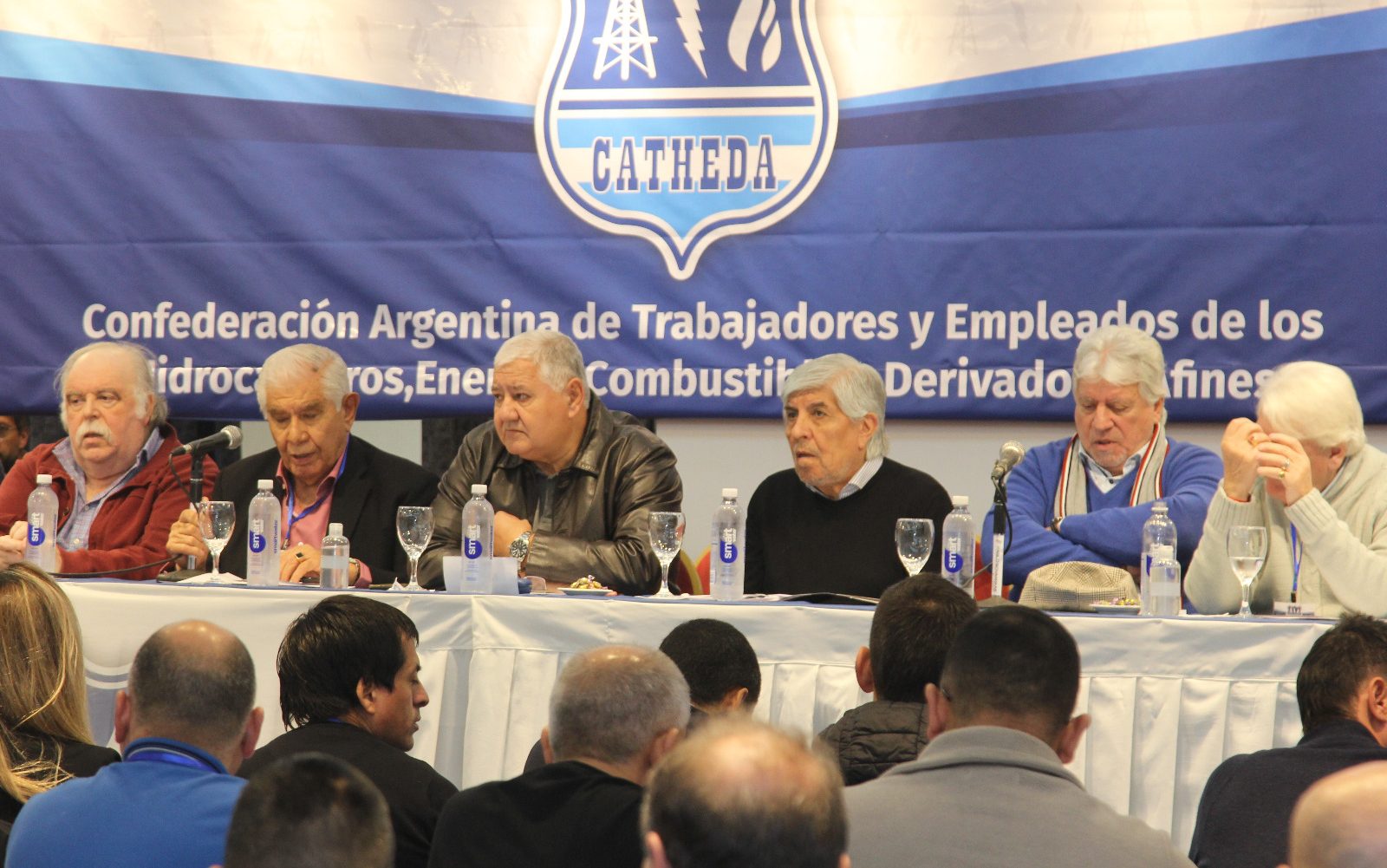 Los gremios de la Energía reclamaron participación en la toma de decisiones, protestaron por el impacto de Ganancias y cuestionaron a los que "proponen flexibilizar el mercado laboral"