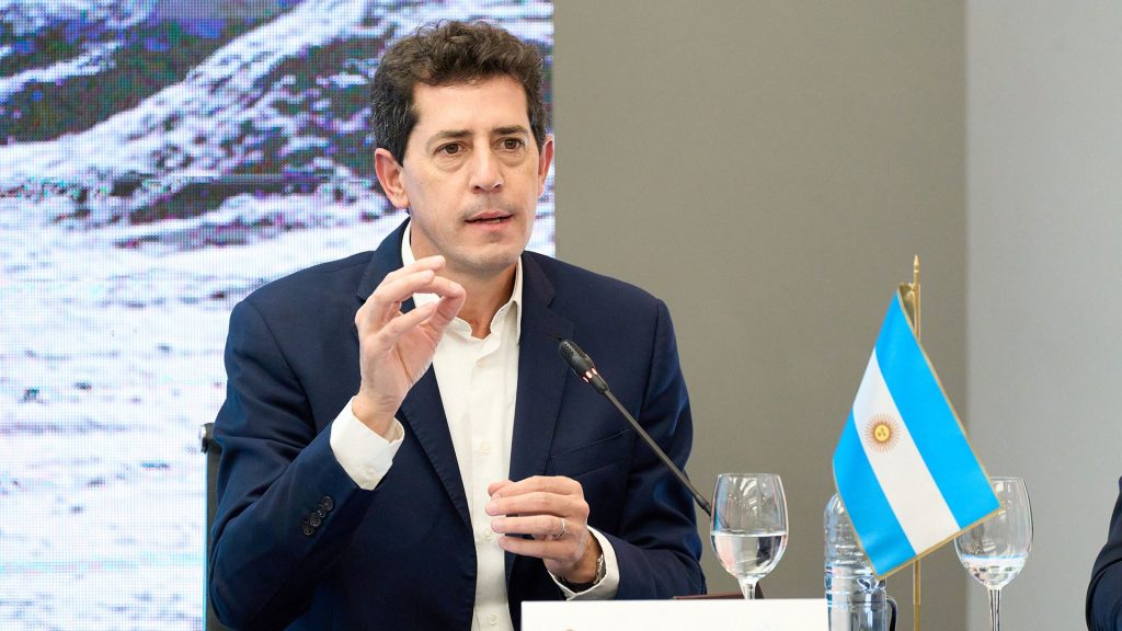 De virtual campaña, "Wado" de Pedro sigue de recorrida y ahora se juntó con el SMATA: "El proyecto político que representamos entiende que los sindicatos tienen un rol fundamental"