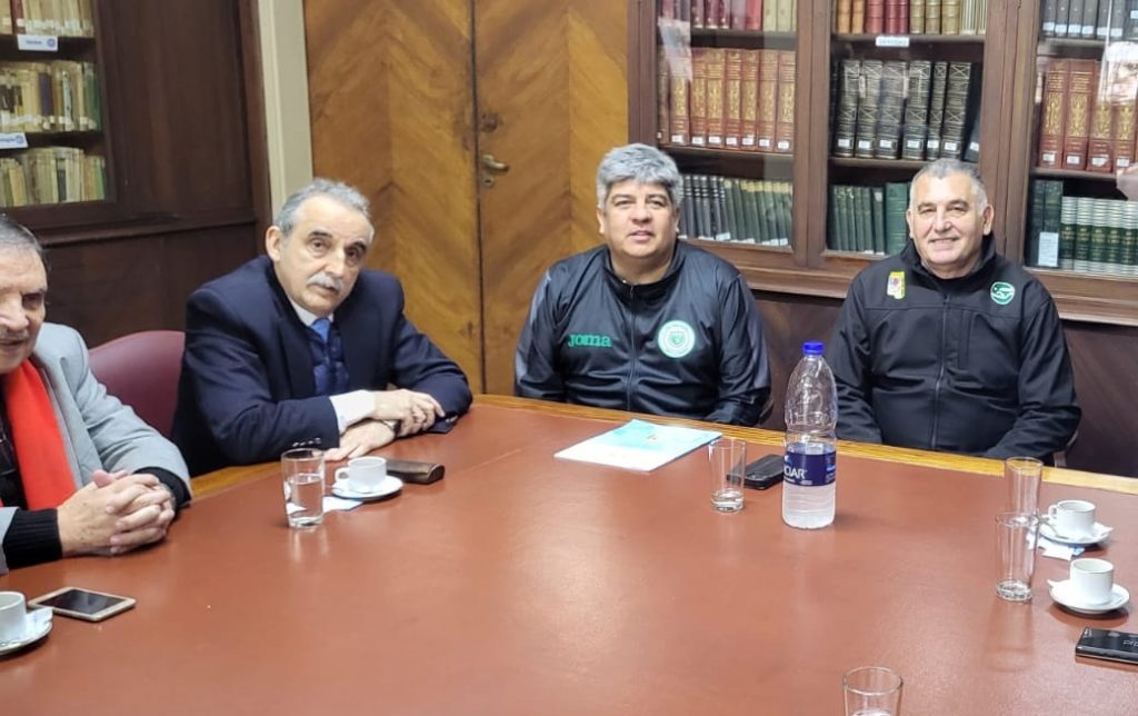 Tras el "renunciamiento" de Scioli, Hugo Moyano se suma al espacio que lleva a Guillermo Moreno como precandidato a presidente