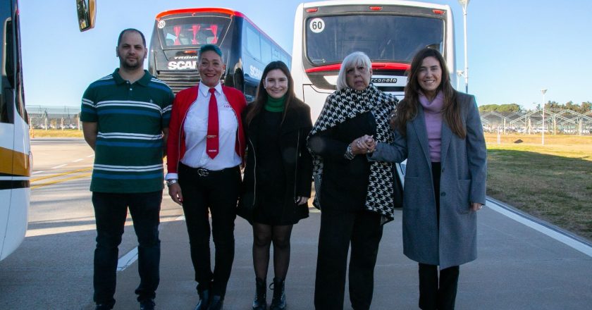 Inclusión Laboral: el Ministerio de Transporte acompañó la capacitación de 45 conductoras de colectivos
