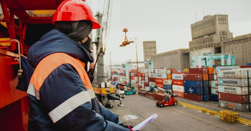 La Administración de Puertos destacó el Decreto que frenó el desguace del puerto metropolitano y garantizó la totalidad de las fuentes laborales