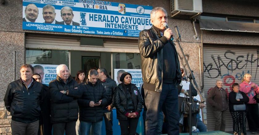 Para desafiar a Espinoza, Scioli explora presentar como candidato a Heraldo Cayuqueo el titular de la UOCRA La Matanza