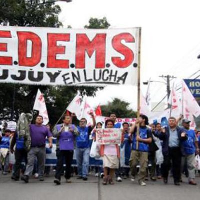 Los sindicatos docentes jujeños catalogaron de «totalmente miserable» el aumento de Morales y van a una huelga total en la provincia
