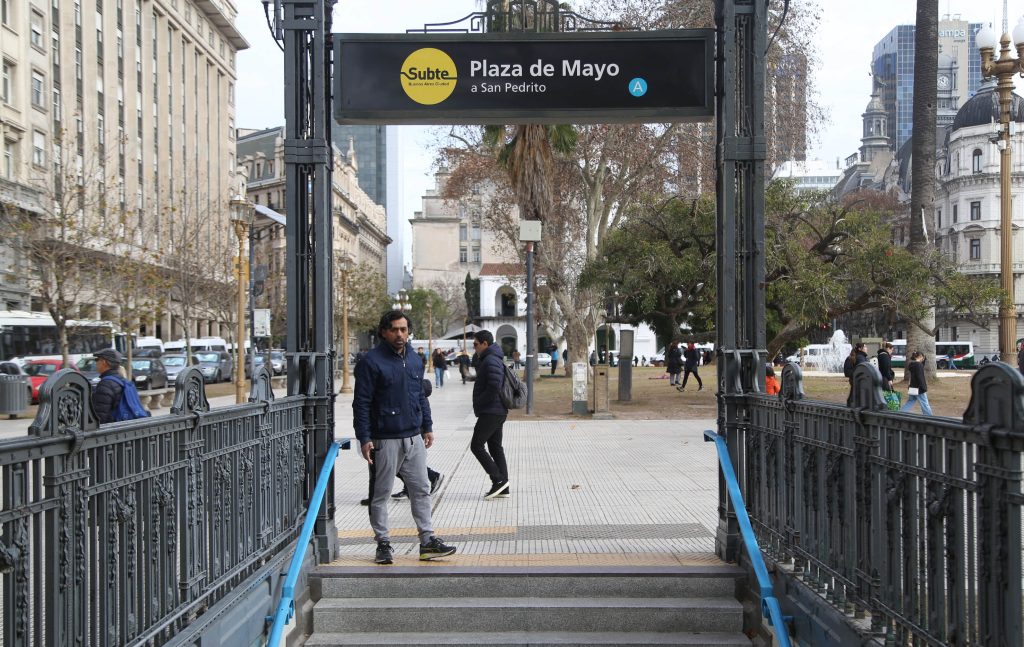 Bullrich aprovechó el paro de los Metrodelegados para subirlos a la campaña: "Conmigo, esto se acaba"