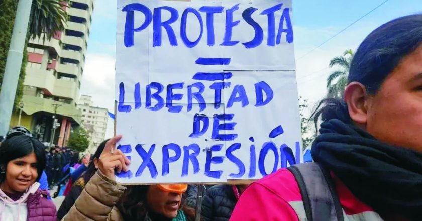 En medio del conflicto salarial y social que azota la provincia, los docentes jujeños le pidieron al Gobierno que reabra la paritaria