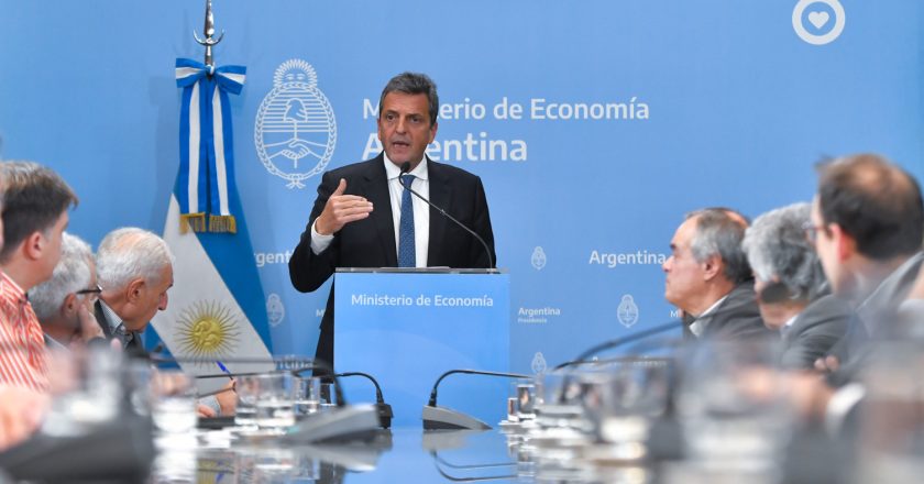 Massa anunció facilidades impositivas y aumento de créditos para alentar a las pymes, que son las mayores generadoras de empleo en el país