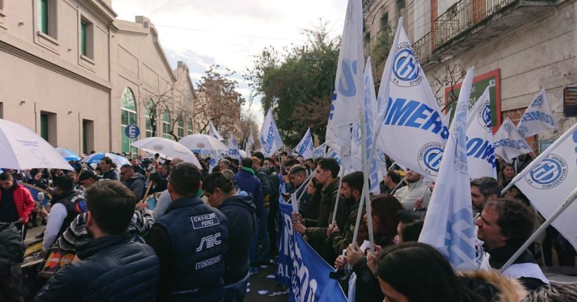 Comercio reclamó a la empresa Prisma Medios de Pagos SA la restitución de un delegado gremial despedido sin causa