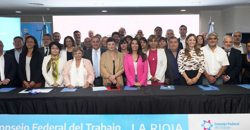 Autoridades de Trabajo de 14 provincias se expresaron en favor de Unión por la Patria: «A la derecha se la frena con más derechos»