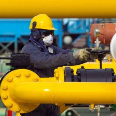 La Federación de Trabajadores del Gas declaró el estado de alerta nacional en rechazo a la tercerización y los despidos en el sector, en medio de la renuncia del titular del ente regulador