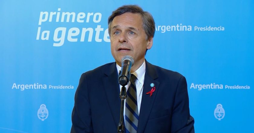 El ministro de Transporte Giuliano: “Recuperar legajos de trabajadores ferroviarios desaparecidos es un acto de memoria”