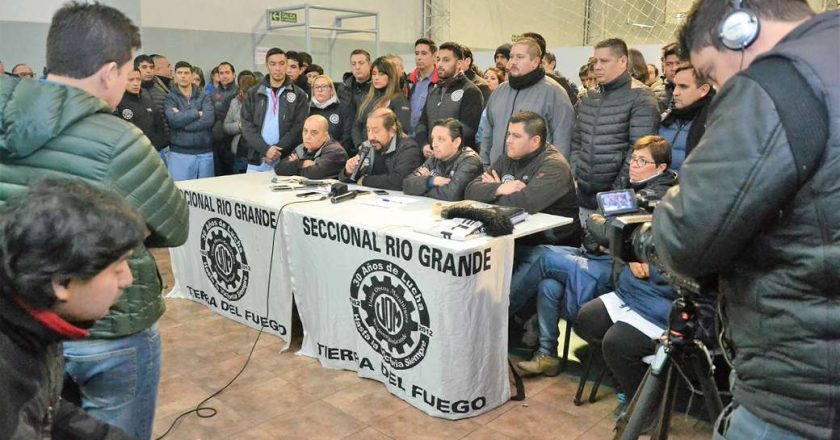 La UOM redobla la presión por paritarias e inicia un paro de 48 horas en las terminales electrónicas fueguinas