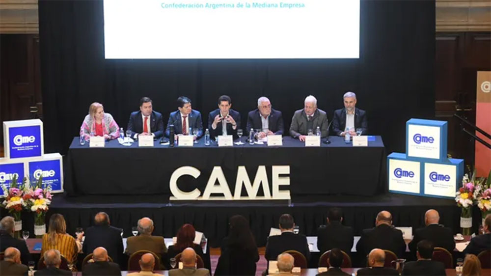 Mientras discute la paritaria de Comercio, la CAME salió a repudiar el aumento anunciado por Sergio Massa