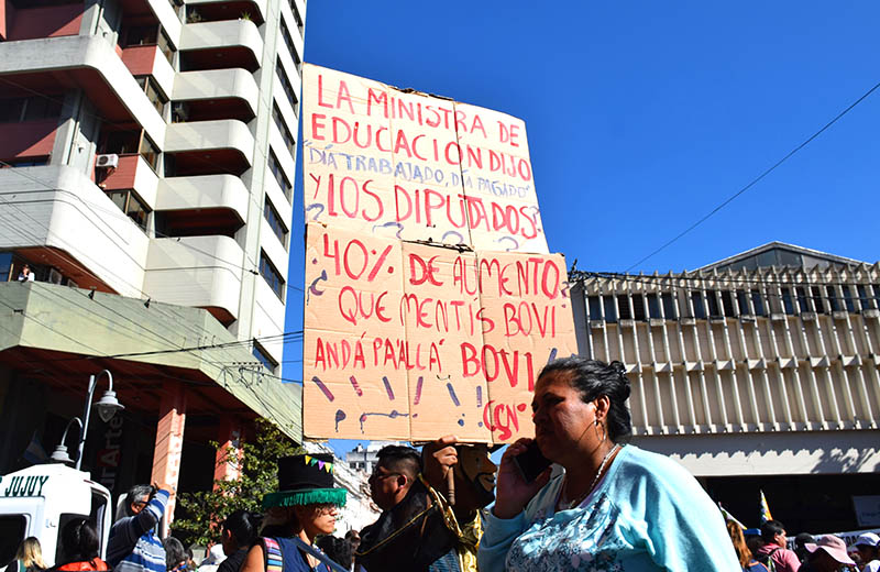 En medio del extenso conflicto con los docentes, renunció la ministra de Educación de Gerardo Morales