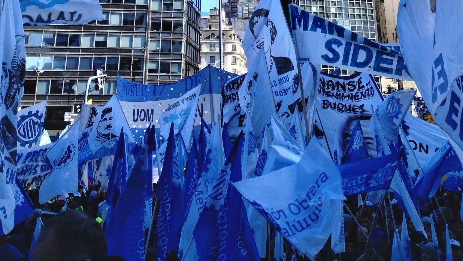 Abel Furlán Vs Paolo Rocca: en medio de la tensión, los convocan a un cara a cara para definir el futuro salarial de los 15 mil trabajadores siderúrgicos