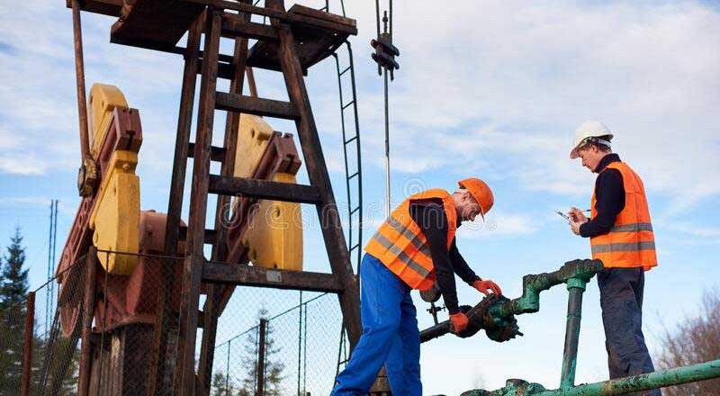 Otro gesto de Massa: el gobierno y los petroleros firmaron un acuerdo que alivia el impacto de Ganancias en los salarios de los trabajadores