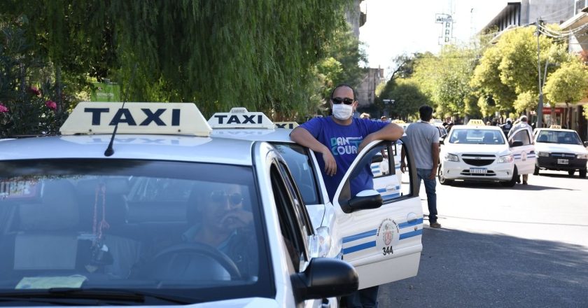 Uber anunció que comenzará a operar en San Luis y abrió otro foco de conflicto con los taxistas que advierten que «no es más barato»