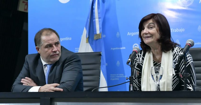 Para «Kelly» Olmos un ballotage entre Milei y Bullrich sería «elegir entre morir ahorcada o fusilada»