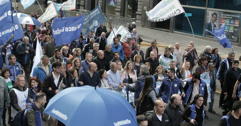 La Bancaria salió a repudiar las afirmaciones de Mondino, de La Libertad Avanza, sobre las Islas Malvinas: «Es imposible no recordar que muchos soldados argentinos dejaron allí la vida por la Patria»