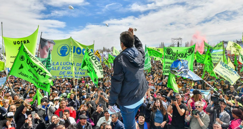 Massa, durante masivo acto con gremios de Neuquén: «Mañana voy a poder decir con tranquilidad que en mi gobierno ningún trabajador va a pagar impuesto a las Ganancias»