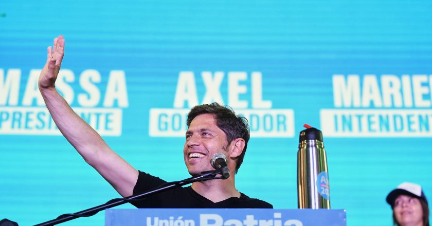 A horas de la veda electoral y ante unos comicios decisivos, Kicillof citó a los gremios bonaerenses para actualizar salarios