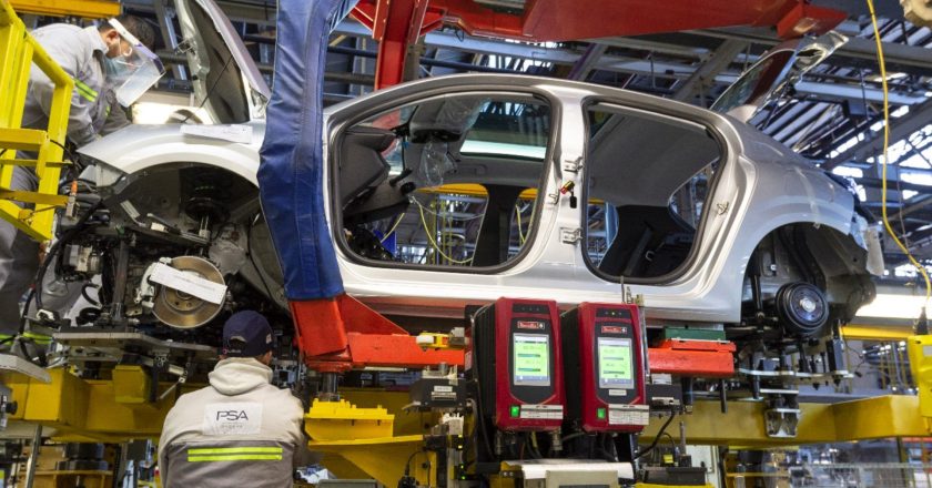 Malas nuevas para el Smata: la producción automotriz retrocedió casi 9% en septiembre respecto del mismo mes de 2022