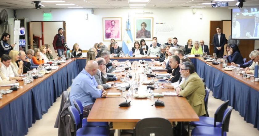 #ESPECIAL Reducción de la jornada laboral: Un debate de fondo que se coló en el fragor de la coyuntura electoral