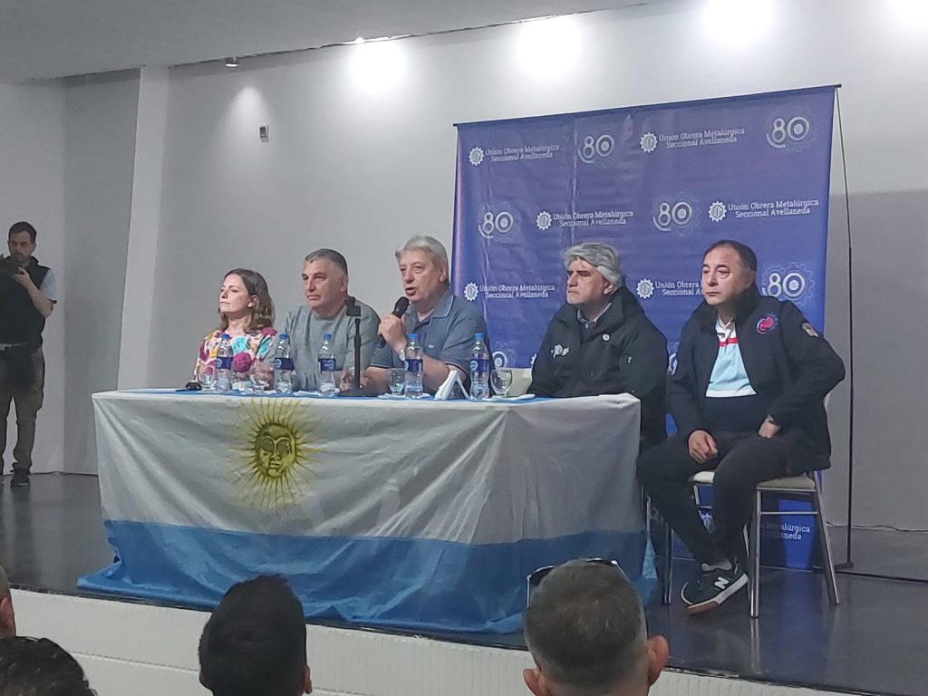 #EXCLUSIVO "Le tenemos que decir al poder real que somos parte de la Argentina y que necesitamos justicia social": la arenga gremial de cara al último tramo de campaña de Kicillof y Massa