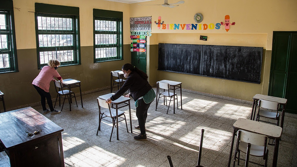 ATE presiona por paritarias y convocó a huelga de porteros que amenaza con paralizar las escuelas por 24 y 48 horas en Río Negro