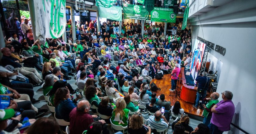 «Cachorro» Godoy adelantó que «si la actitud de Milei es agresiva hacia los trabajadores, nos vamos a defender»