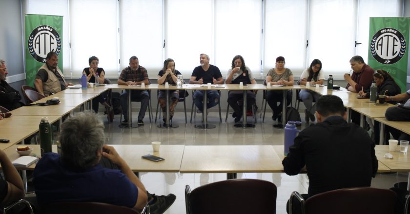 En su primera definición, la nueva conducción de ATE convocó asambleas para pedir el voto a Massa: «Es la única opción para defender la democracia y el Estado de Derecho»