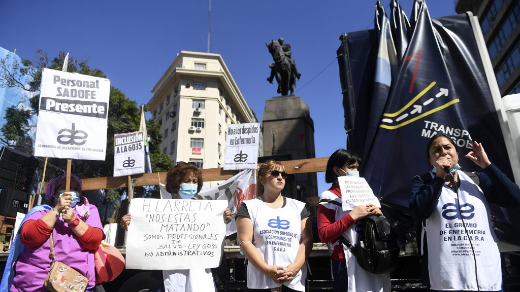Enfermeros convocan a una protesta en rechazo de las propuestas de Javier Milei y en defensa del reconocimiento profesional de la actividad